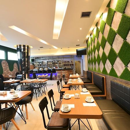 Hotel Midtown Xpress Balikpapan Extérieur photo